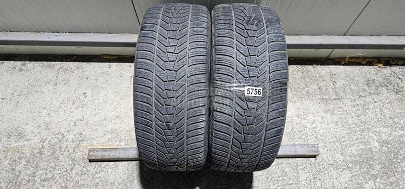 Hankook 235/45 R18 Zimska