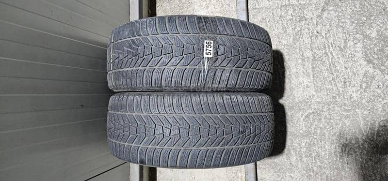 Hankook 235/45 R18 Zimska