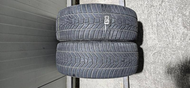 Hankook 235/45 R18 Zimska