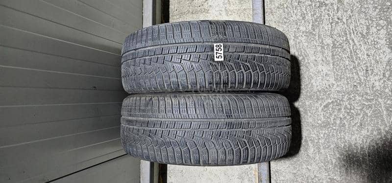 Hankook 205/55 R17 Zimska