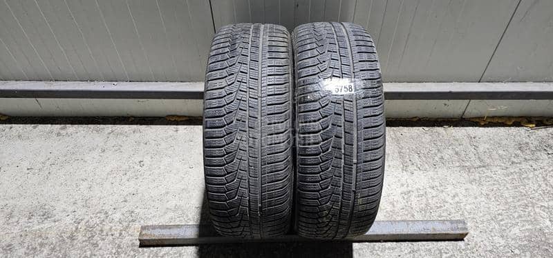 Hankook 205/55 R17 Zimska