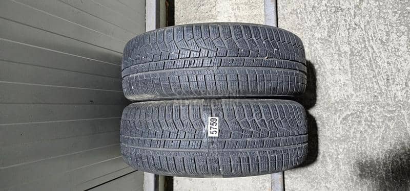 Hankook 205/60 R16 Zimska
