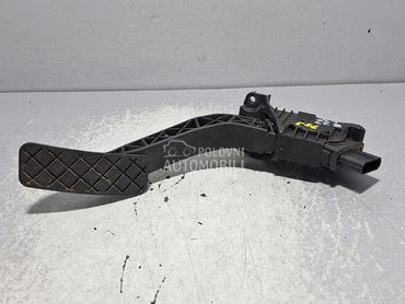 PAPUCICA GASA za Volkswagen Golf 7