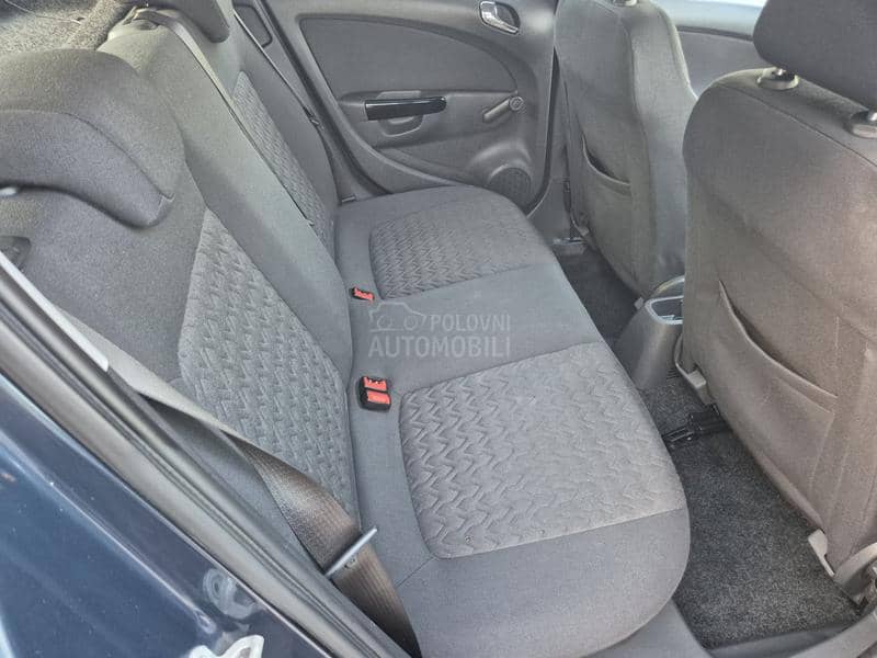 Opel Corsa D 1.2i. T.N.G