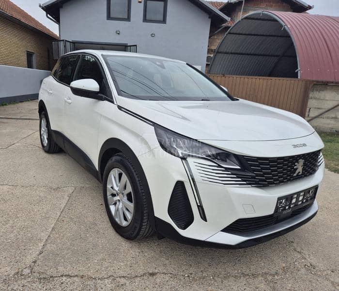 Peugeot 3008 1.5 HDI    ALLUR.E
