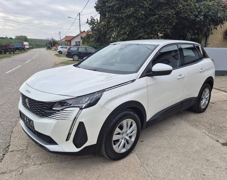 Peugeot 3008 1.5 HDI    ALLUR.E