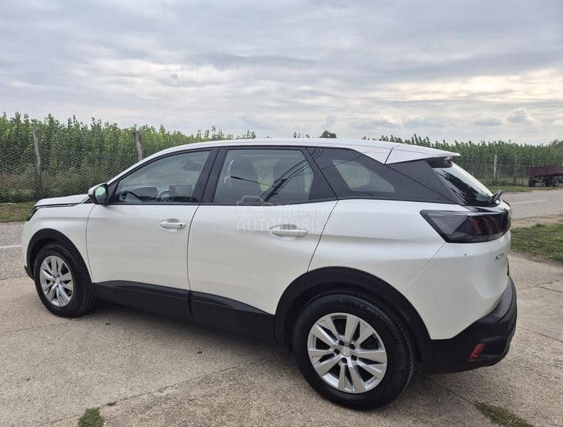 Peugeot 3008 1.5 HDI    ALLUR.E