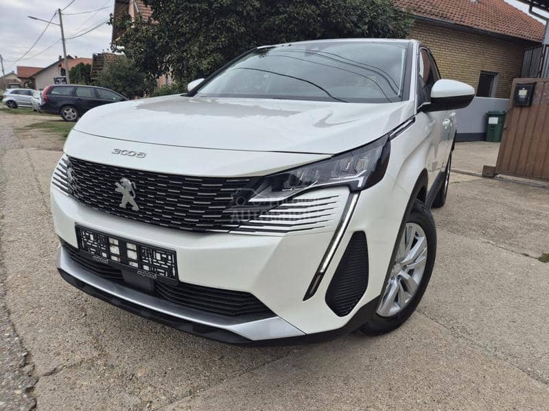 Peugeot 3008 1.5 HDI    ALLUR.E