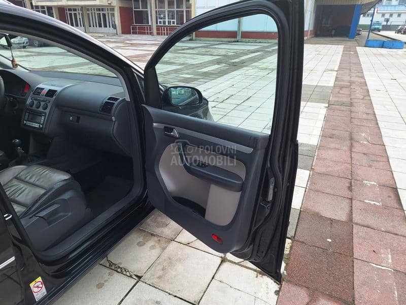 Volkswagen Touran 1.4 tsi