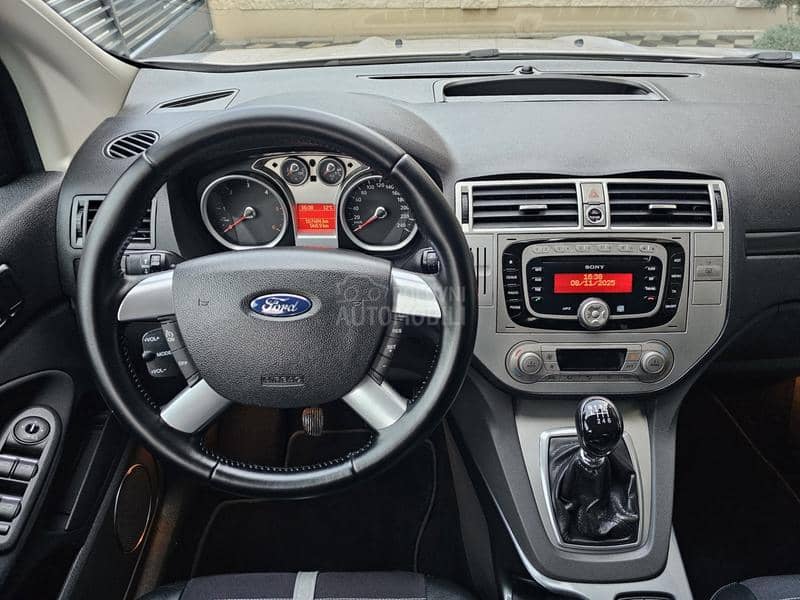 Ford Kuga 2.0 TDCI  TITANIUM