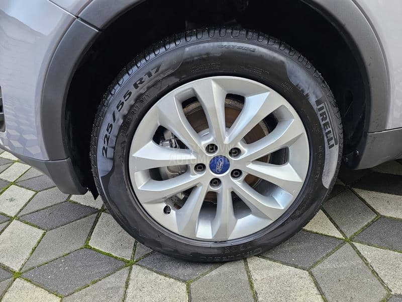 Ford Kuga 2.0 TDCI  TITANIUM