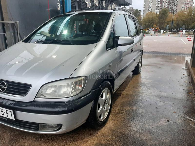 Opel Zafira 7 s e d. DTi 10.2026