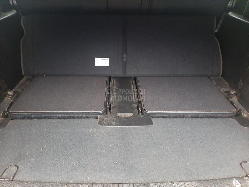 Opel Zafira 7 s e d. DTi 10.2026