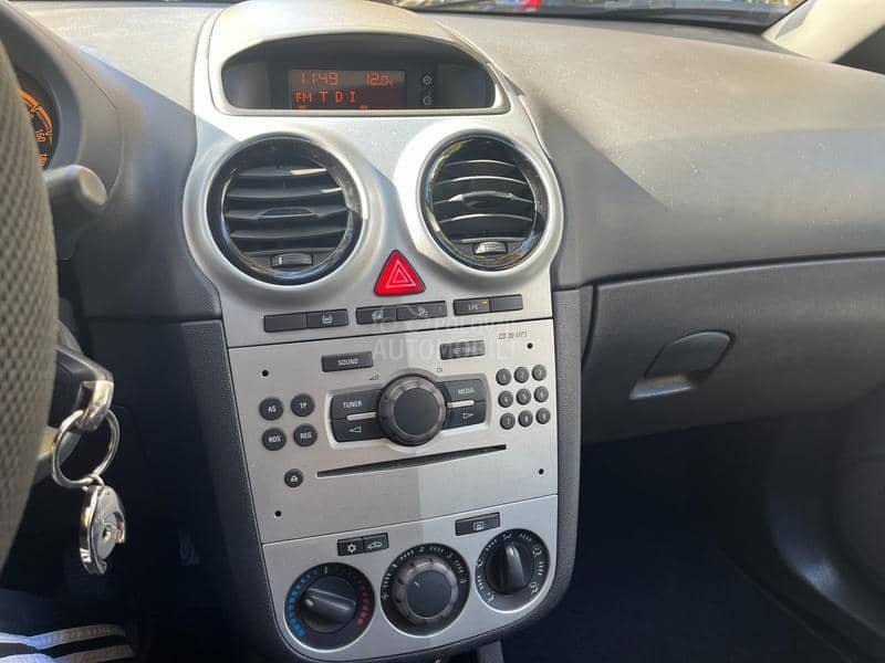 Opel Corsa D 1.2 TNG