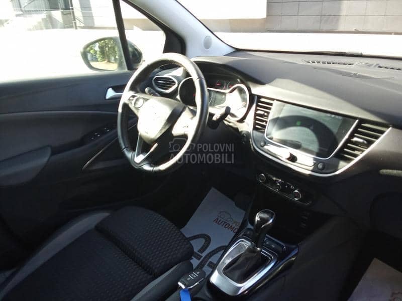 Opel Crossland X  CROSSOWER
