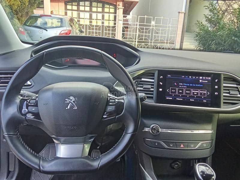 Peugeot 308 VIRTUAL ALLURE