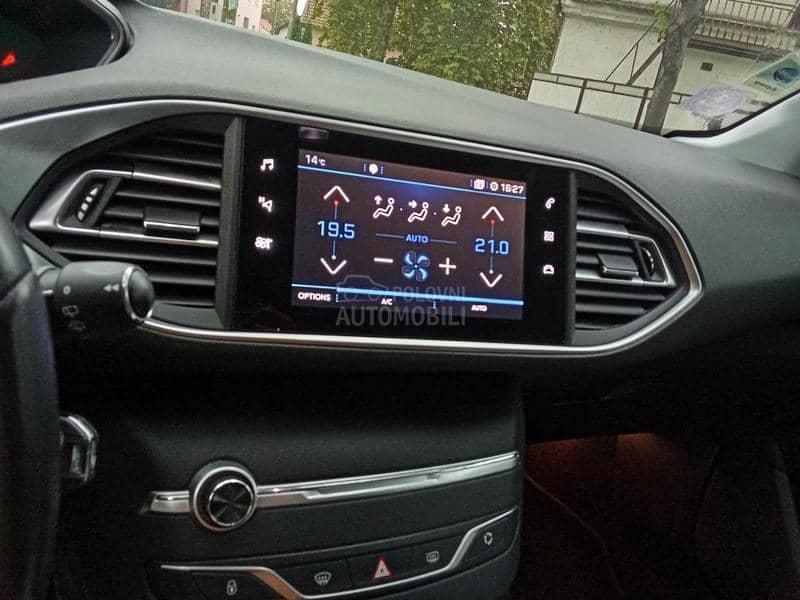 Peugeot 308 VIRTUAL ALLURE