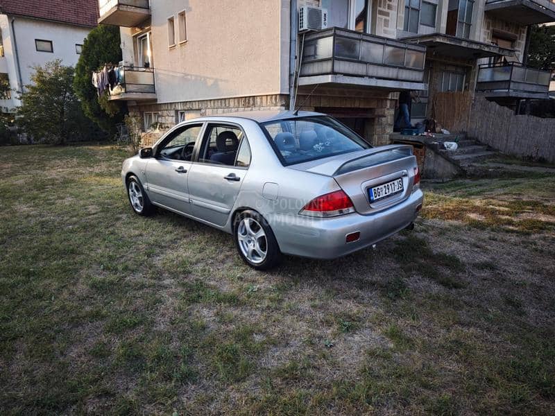 Mitsubishi Lancer 1.6