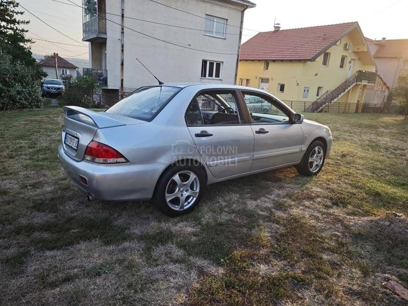 Mitsubishi Lancer 1.6
