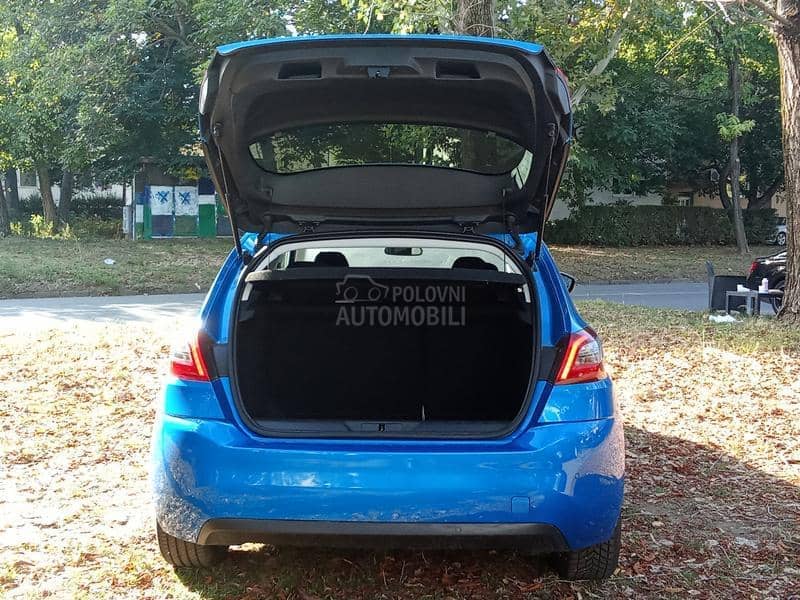 Peugeot 308 1,5hdi virual aut