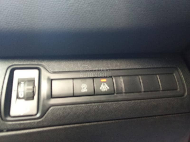 Peugeot 308 1,5hdi virual aut