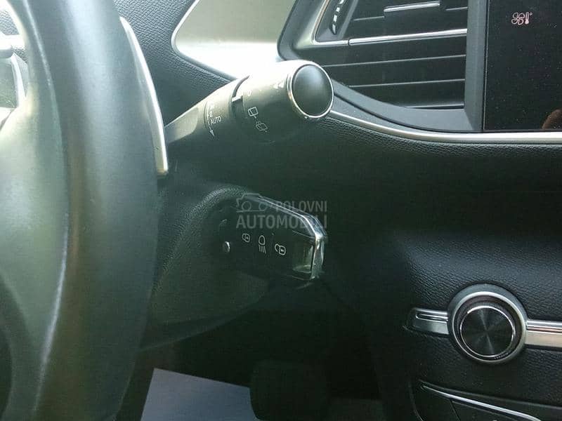 Peugeot 308 1,5hdi virual aut