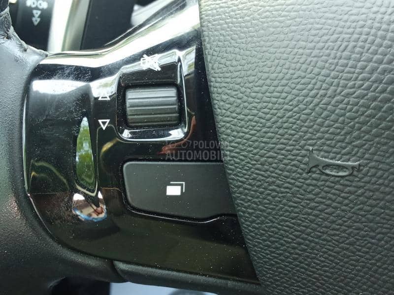 Peugeot 308 1,5hdi virual aut