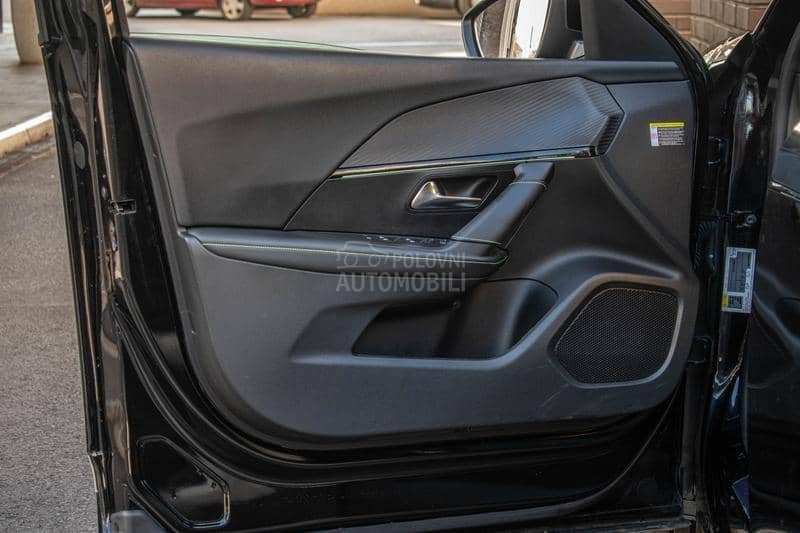 Peugeot 2008 GT LINE PANO