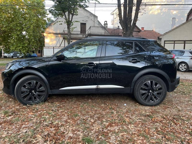 Peugeot 2008 GT LINE PANO