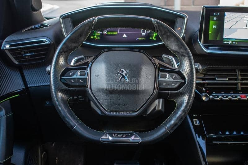 Peugeot 2008 GT LINE PANO