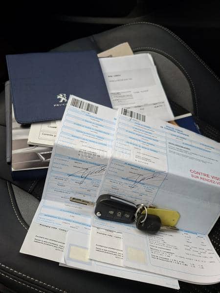 Peugeot 2008 1.2B,PAN/NAV/Servis