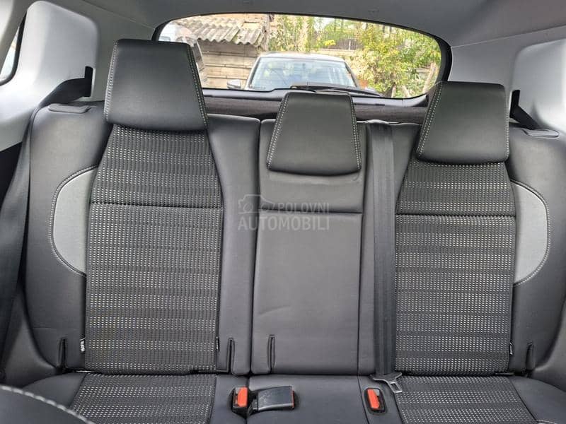 Peugeot 2008 1.2B,PAN/NAV/Servis