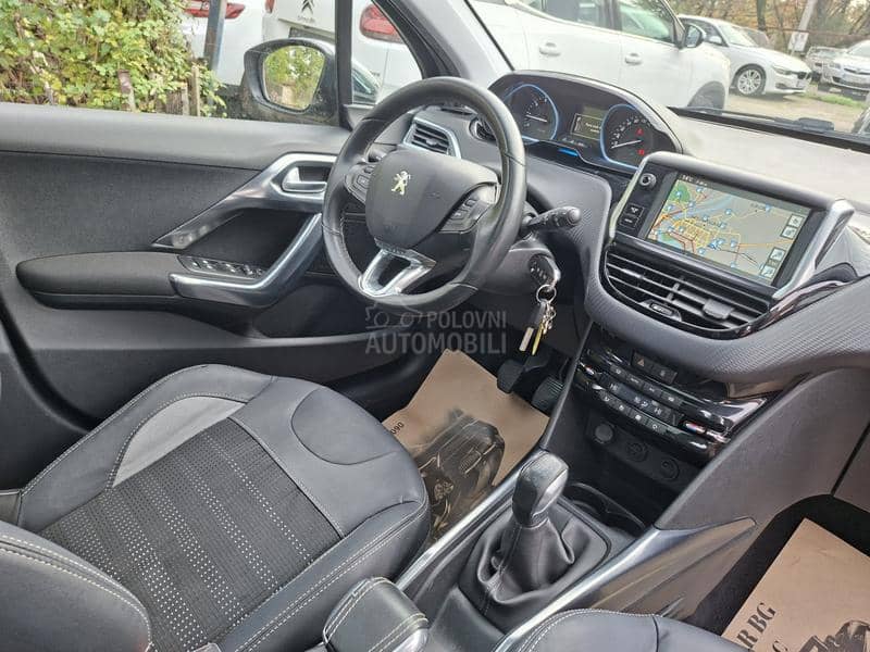 Peugeot 2008 1.2B,PAN/NAV/Servis