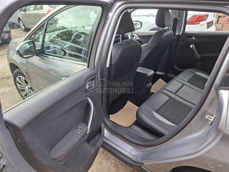 Peugeot 2008 1.2B,PAN/NAV/Servis