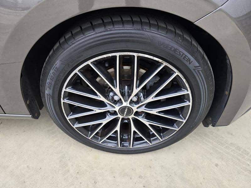 Seat Leon 1.6 TDI MATRIX