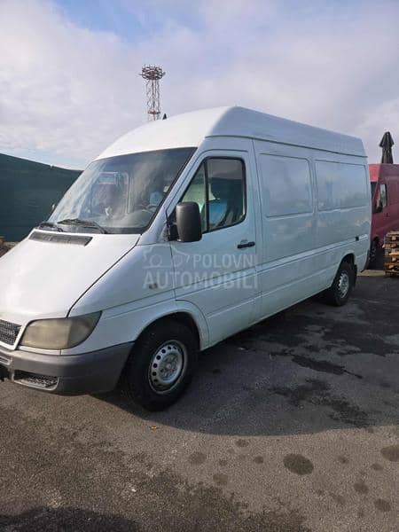 Mercedes Benz Sprinter 313