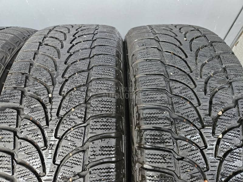 Bridgestone 225/60 R17 Zimska