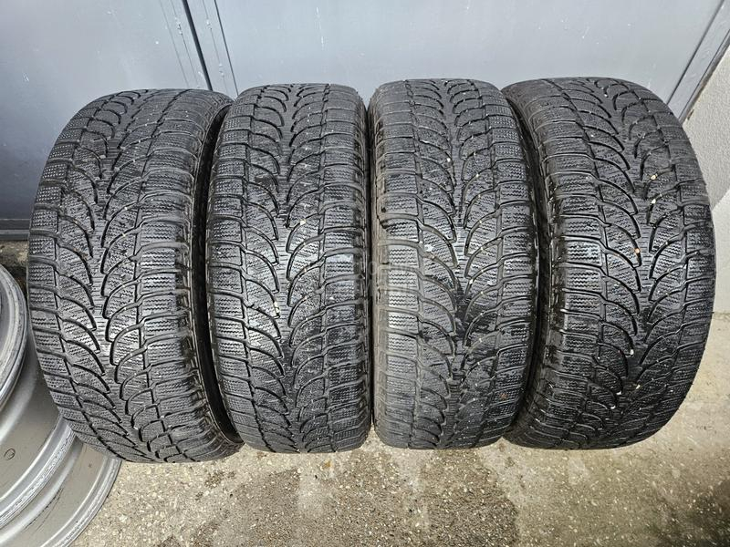 Bridgestone 225/60 R17 Zimska