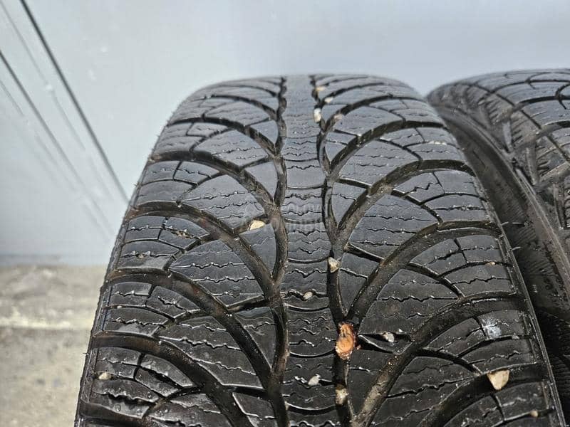 Fulda 185/60 R15 Zimska