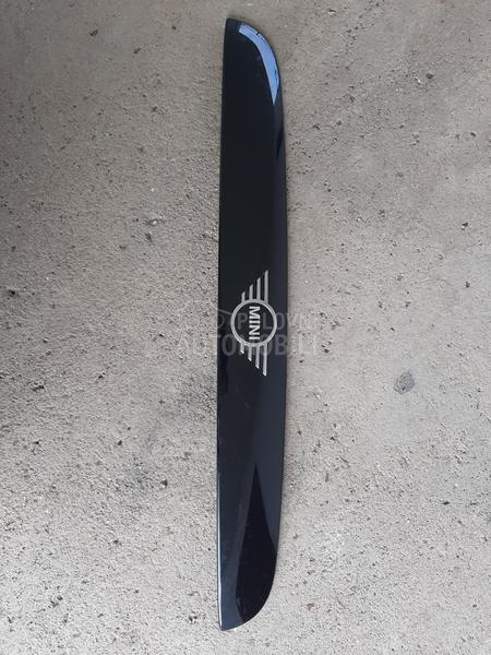 poklopac gepek vrata