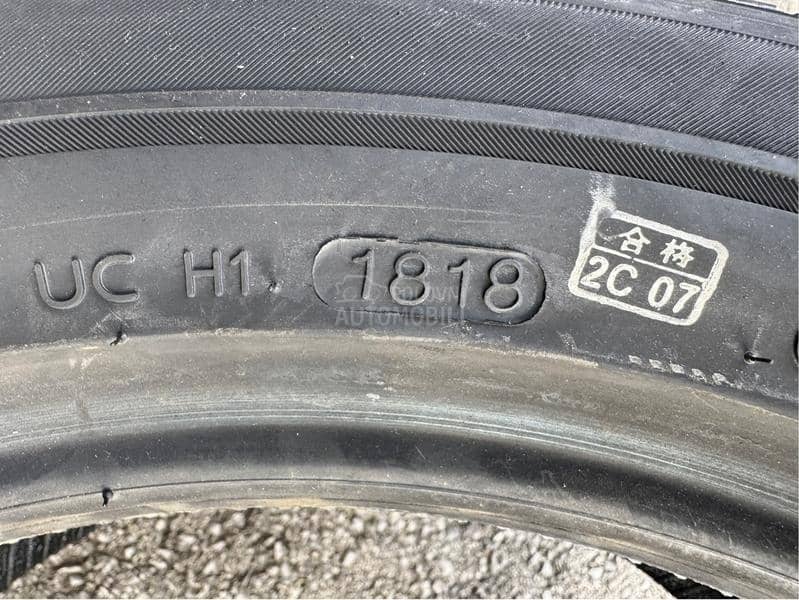Hankook 215/55 R17 Zimska