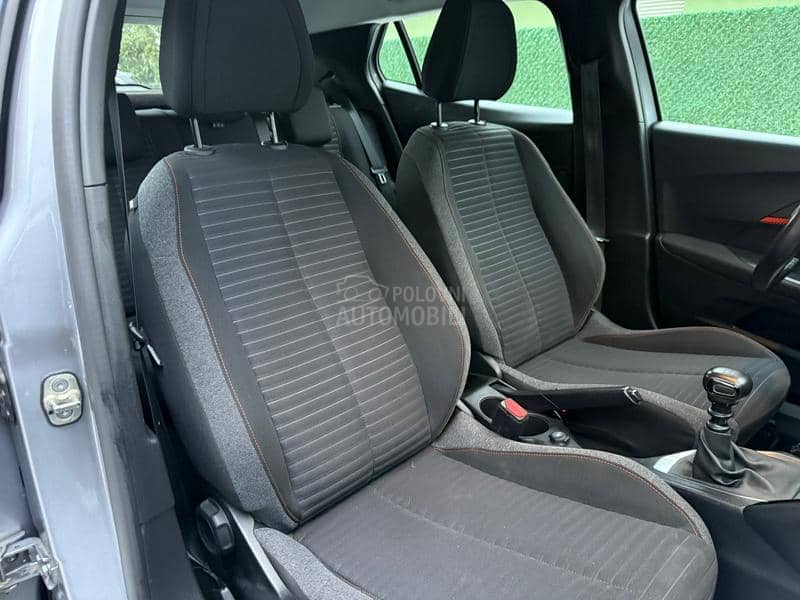 Peugeot 2008 1.5HDI ALLURE/FUL