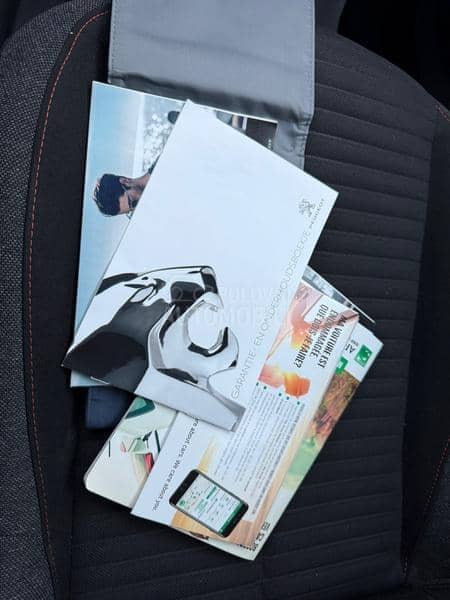 Peugeot 2008 1.5HDI ALLURE/FUL