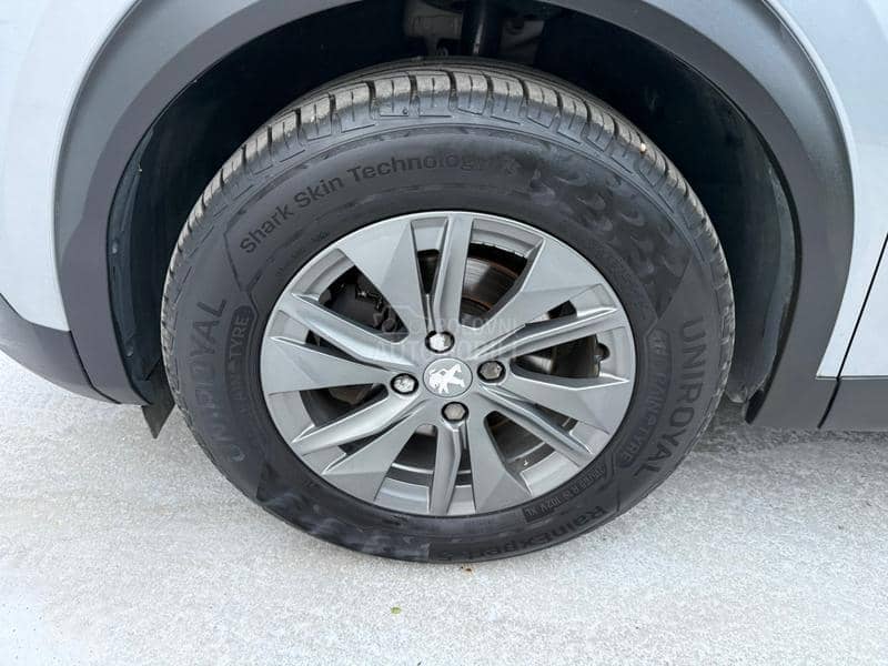 Peugeot 2008 1.5HDI ALLURE/FUL