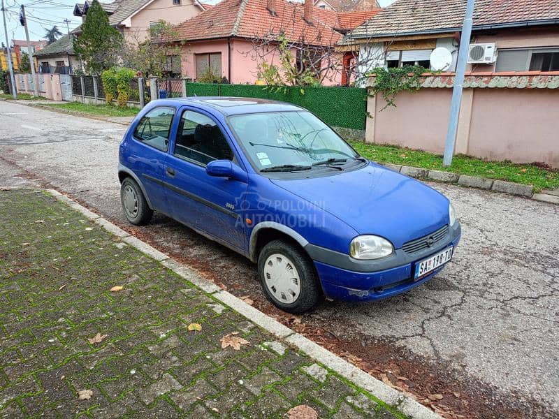 Opel Corsa B 1.0