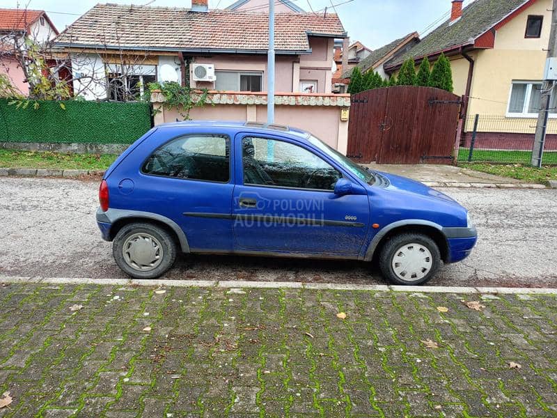 Opel Corsa B 1.0