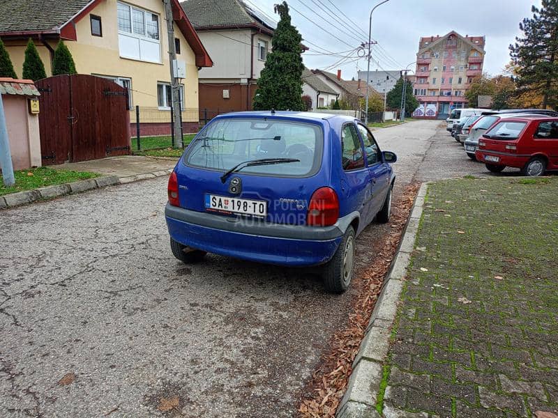 Opel Corsa B 1.0