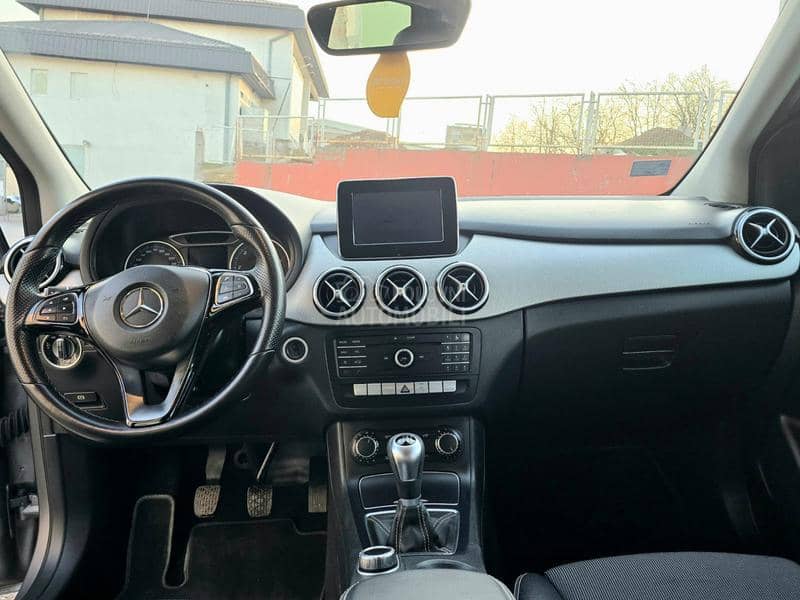 Mercedes Benz B 180 Sport
