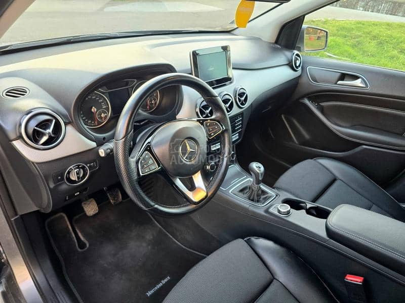 Mercedes Benz B 180 Sport