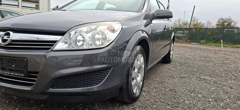 Opel Astra H 1.7 REZERVISA NO